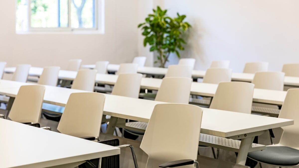 Quality Pre-Owned Office Training Tables for Effective Learning