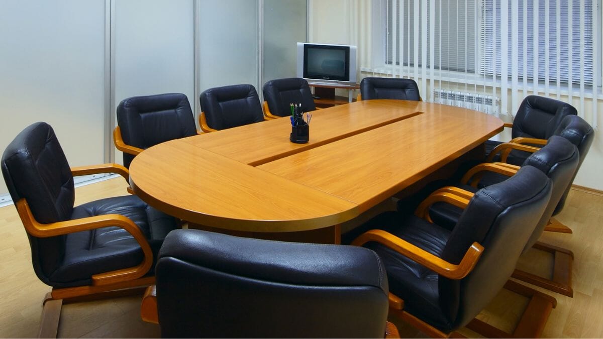 Why Offices Choose Pre Owned Conference Tables Today