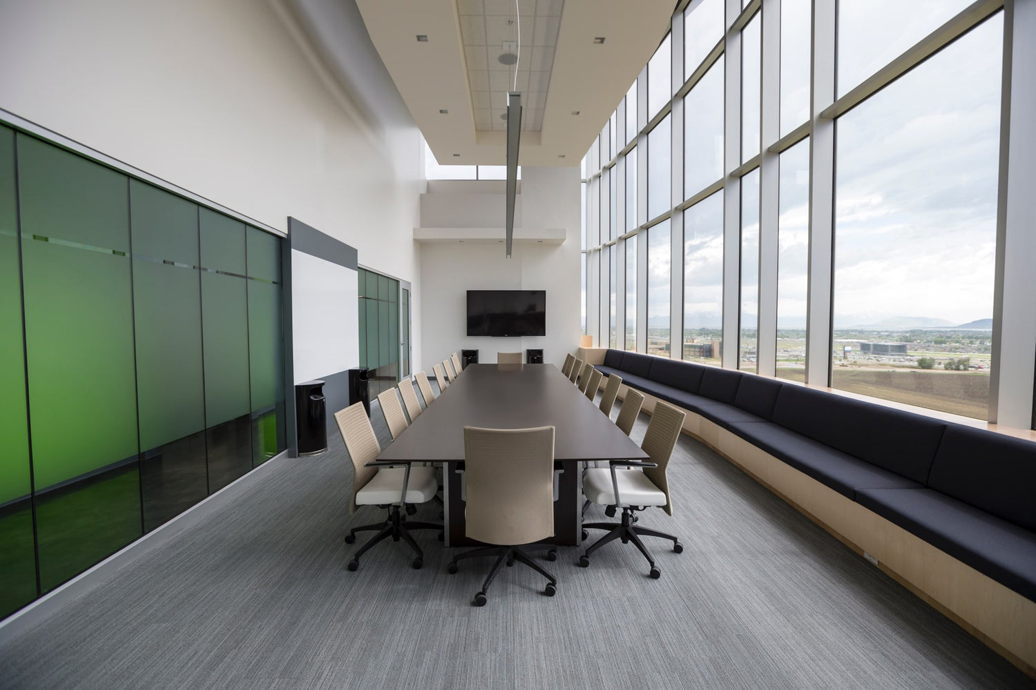 The Time is Right To Outfit Your Office with New Office Furniture In NJ
