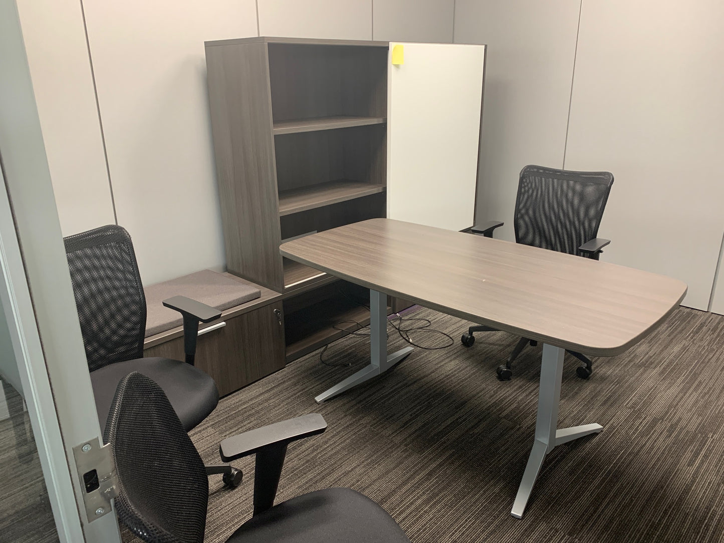 Used Desk Suites