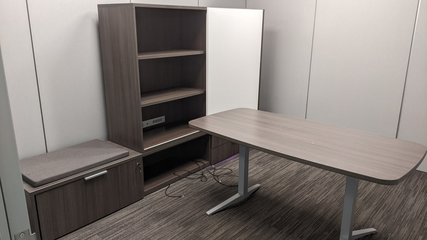 Used Desk Suites