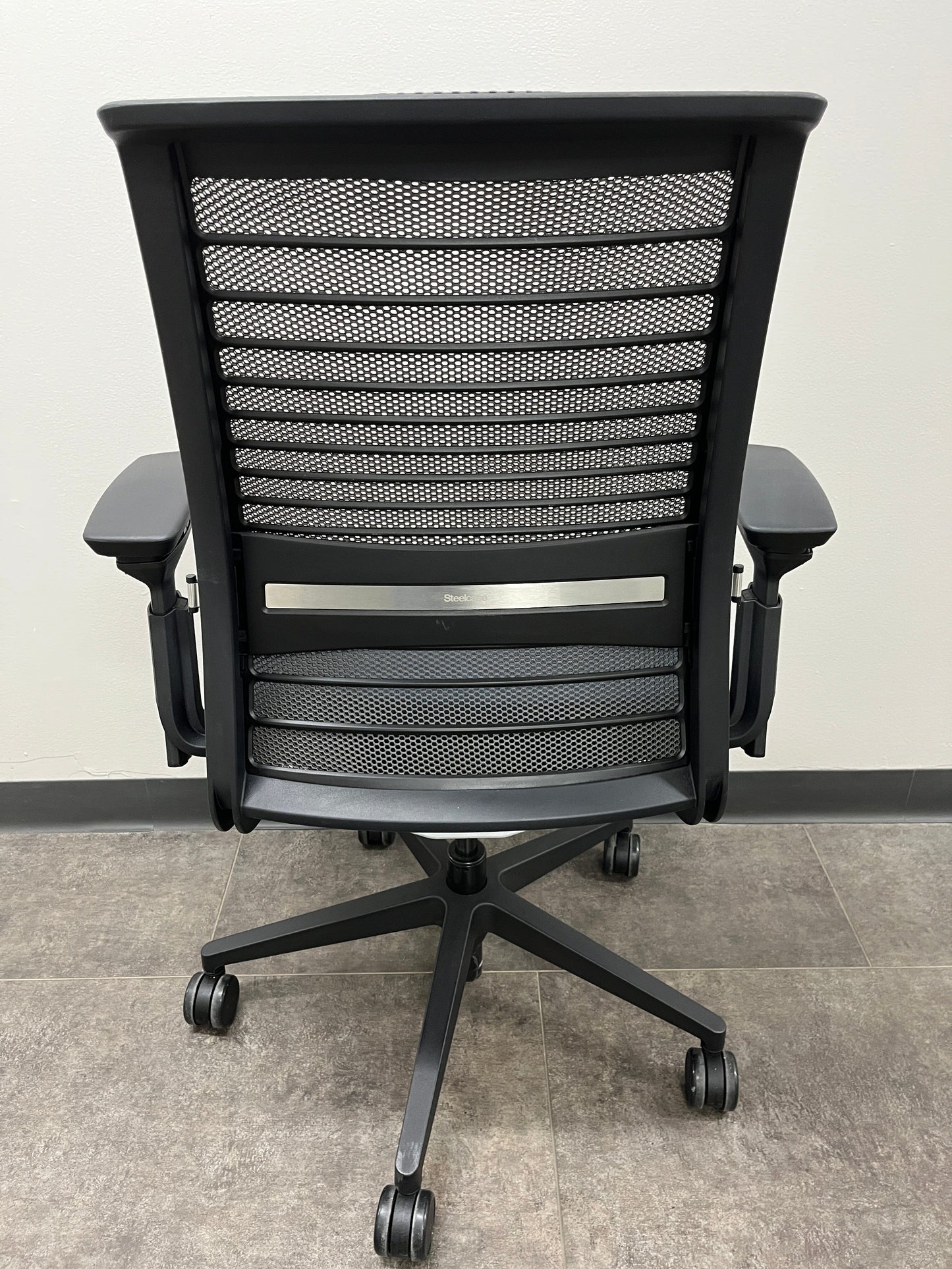 USED STEELCASE Commercial Furniture Resource