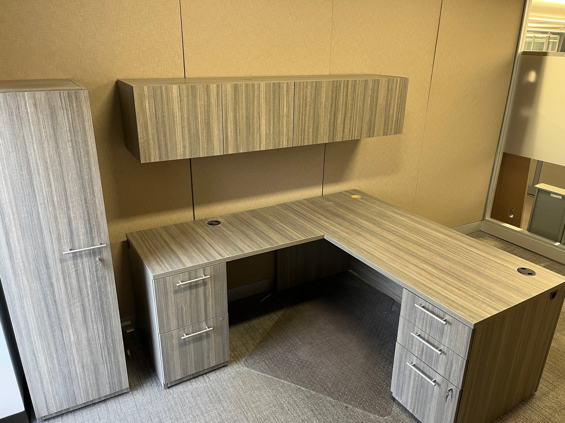 USED DESK SUITES Commercial Furniture Resource