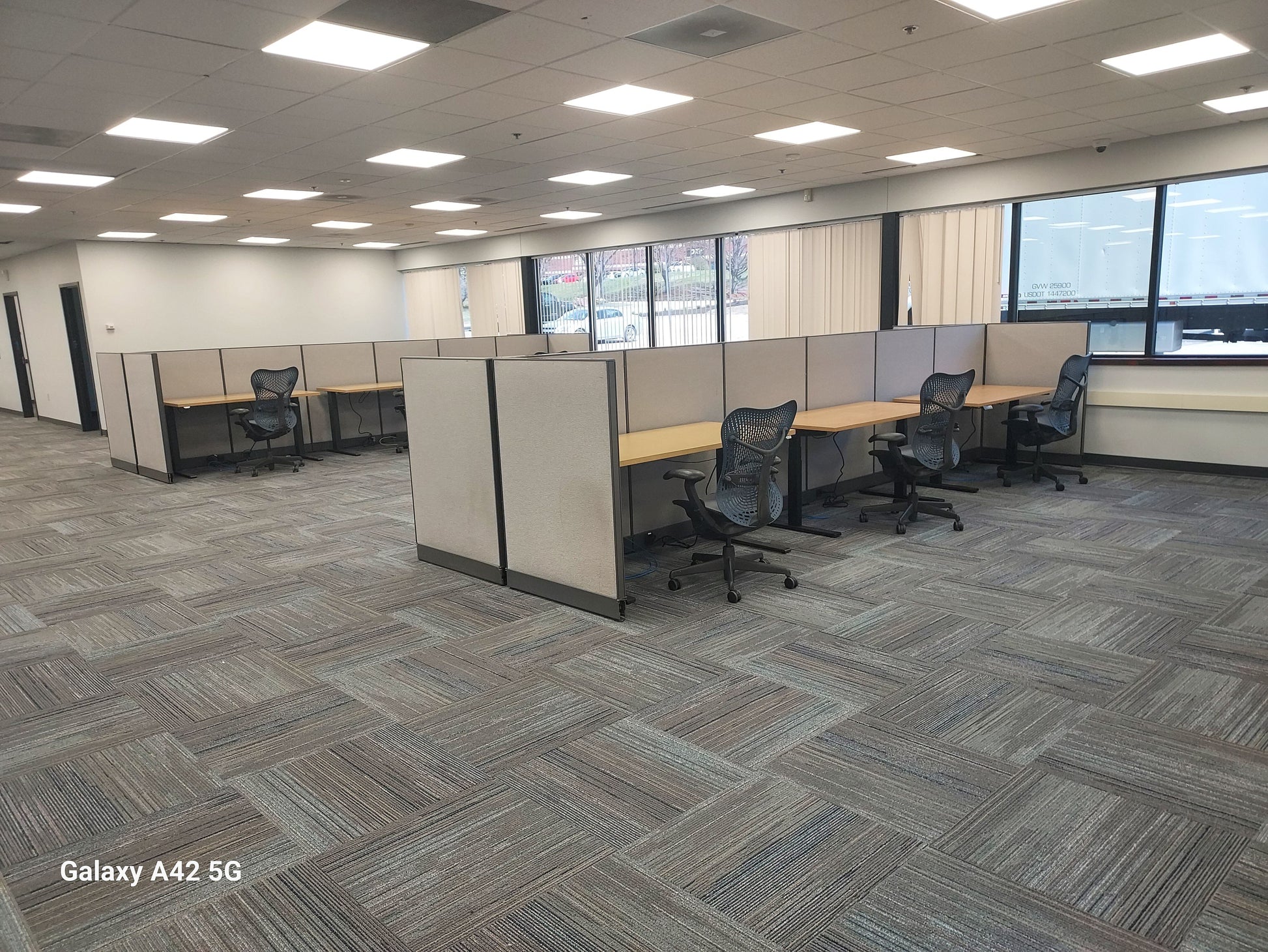 ON RENTAL Commercial Furniture Resource 