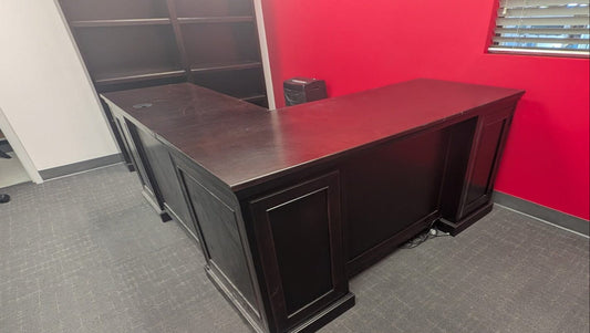 Used Desk Set COMMERCIAL FURNITURE RESOURCE 