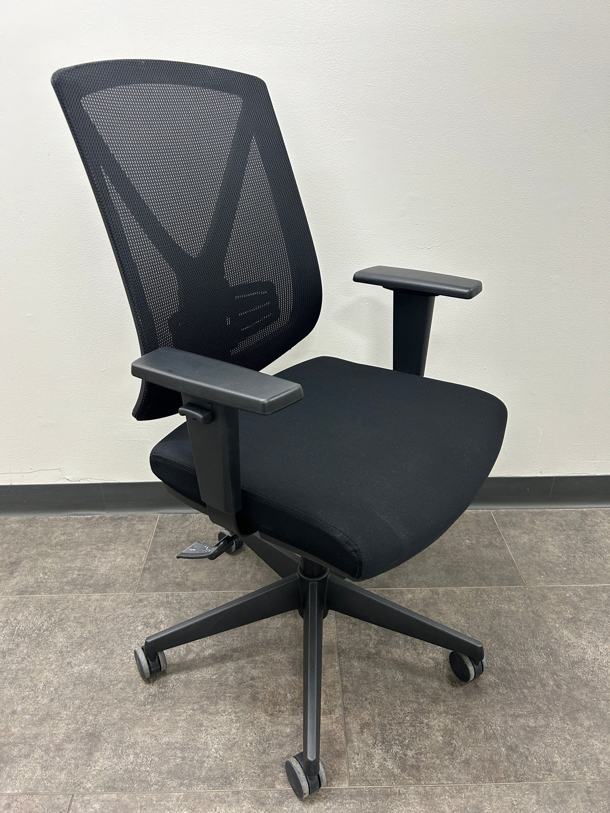Used Mesh Task Chair Commercial Furniture Resource 