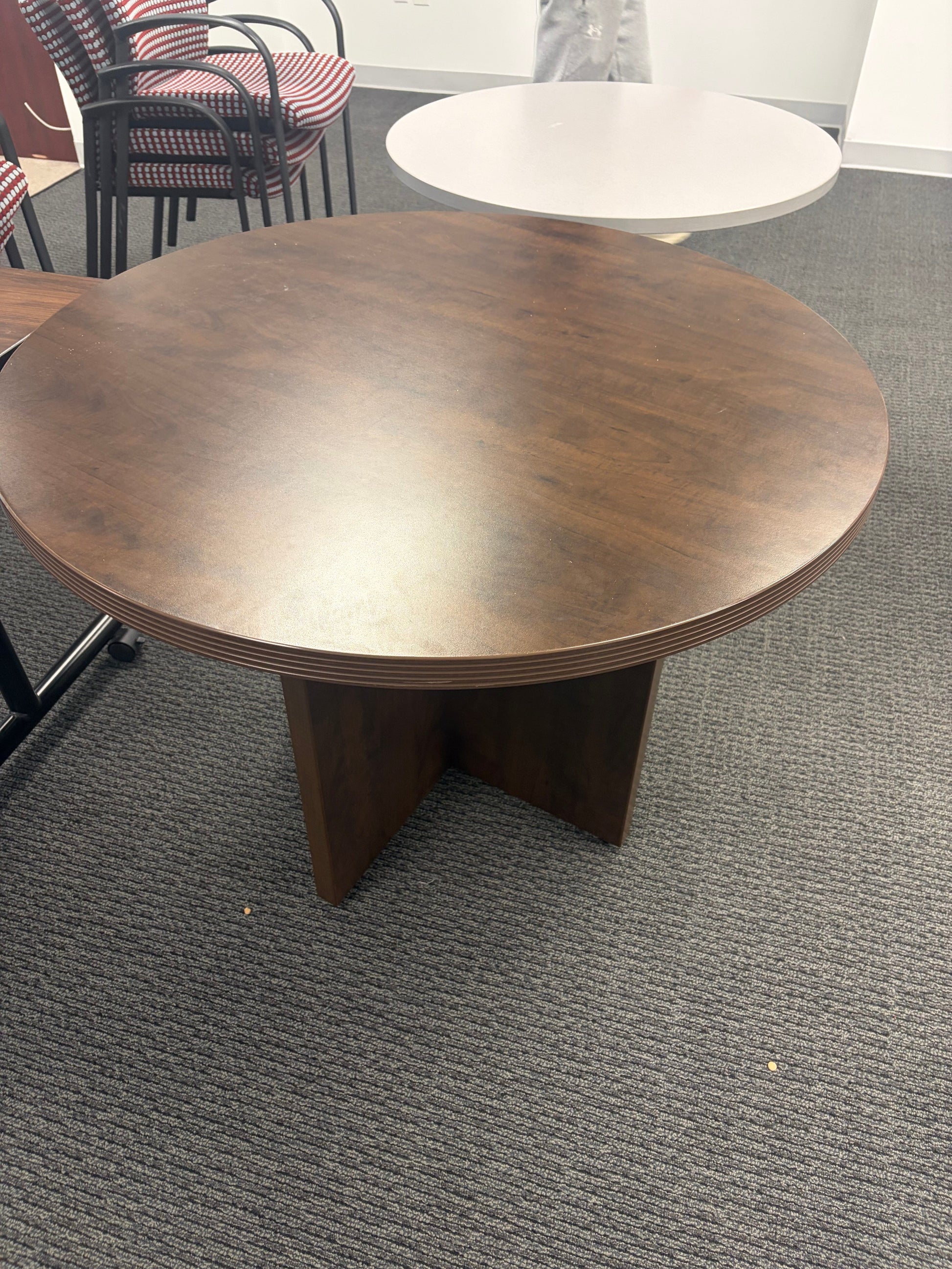 Used 42 In Round Table Commercial Furniture Resource 