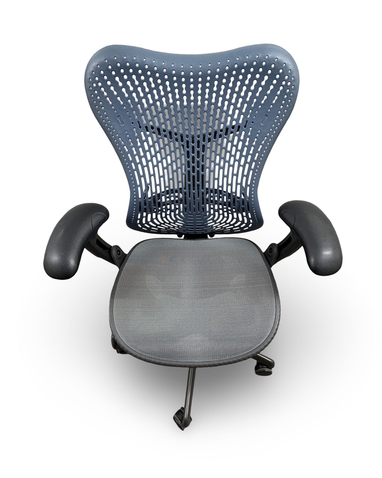 New and Pre owned Office Furniture in New Jersey & NYC