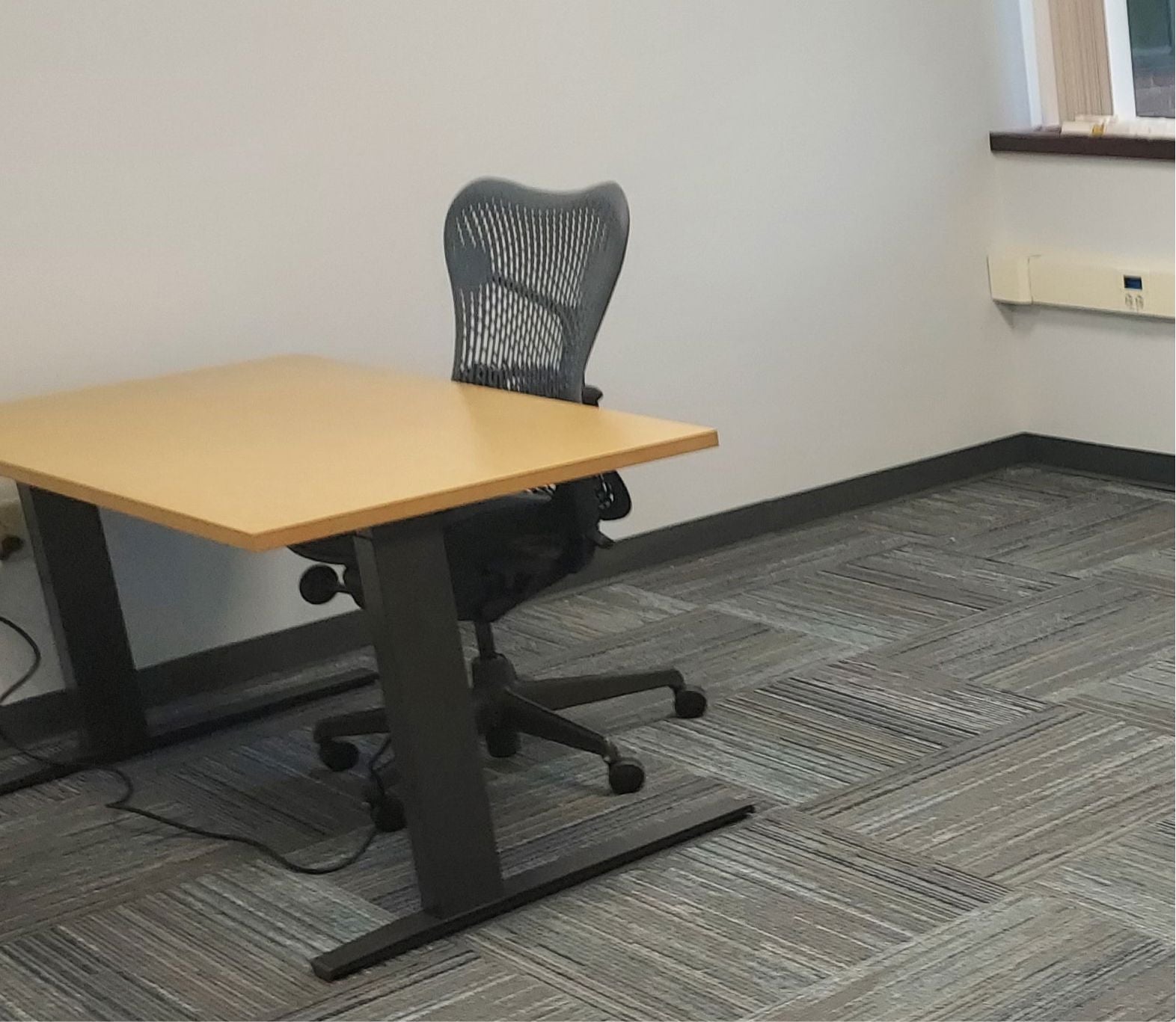 ON RENTAL Commercial Furniture Resource 