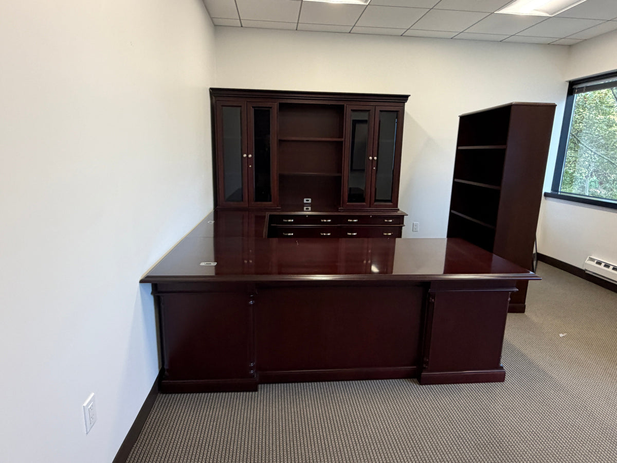 Used Traditional Wood Suites Commercial Furniture Resource 