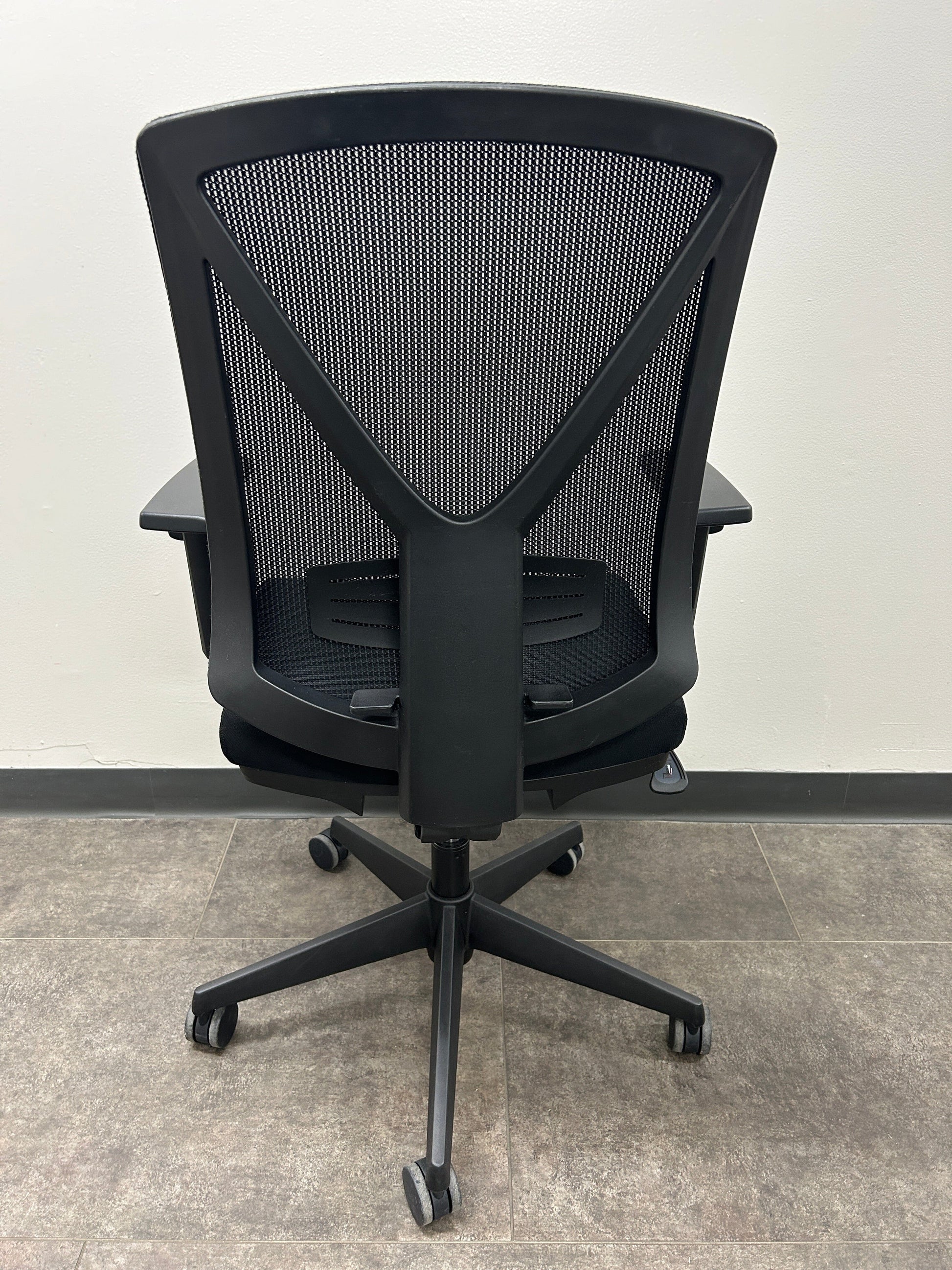 Used Mesh Task Chair Commercial Furniture Resource 