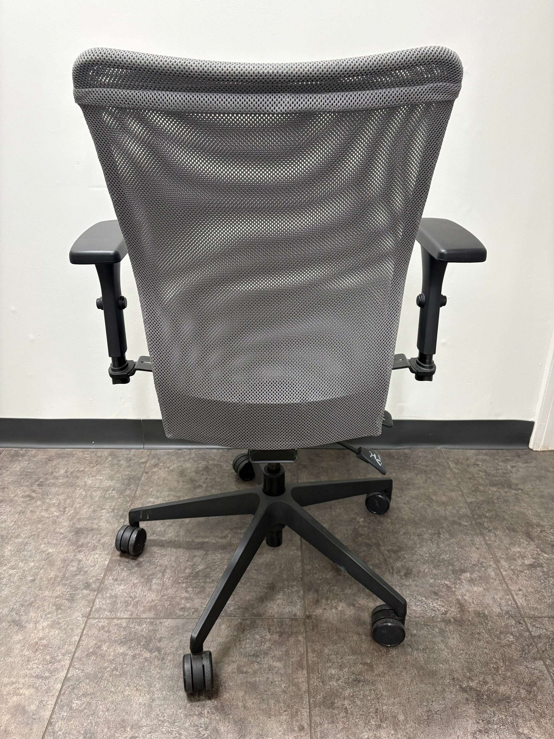 Used Allseating Inertia Commercial Furniture Resource 