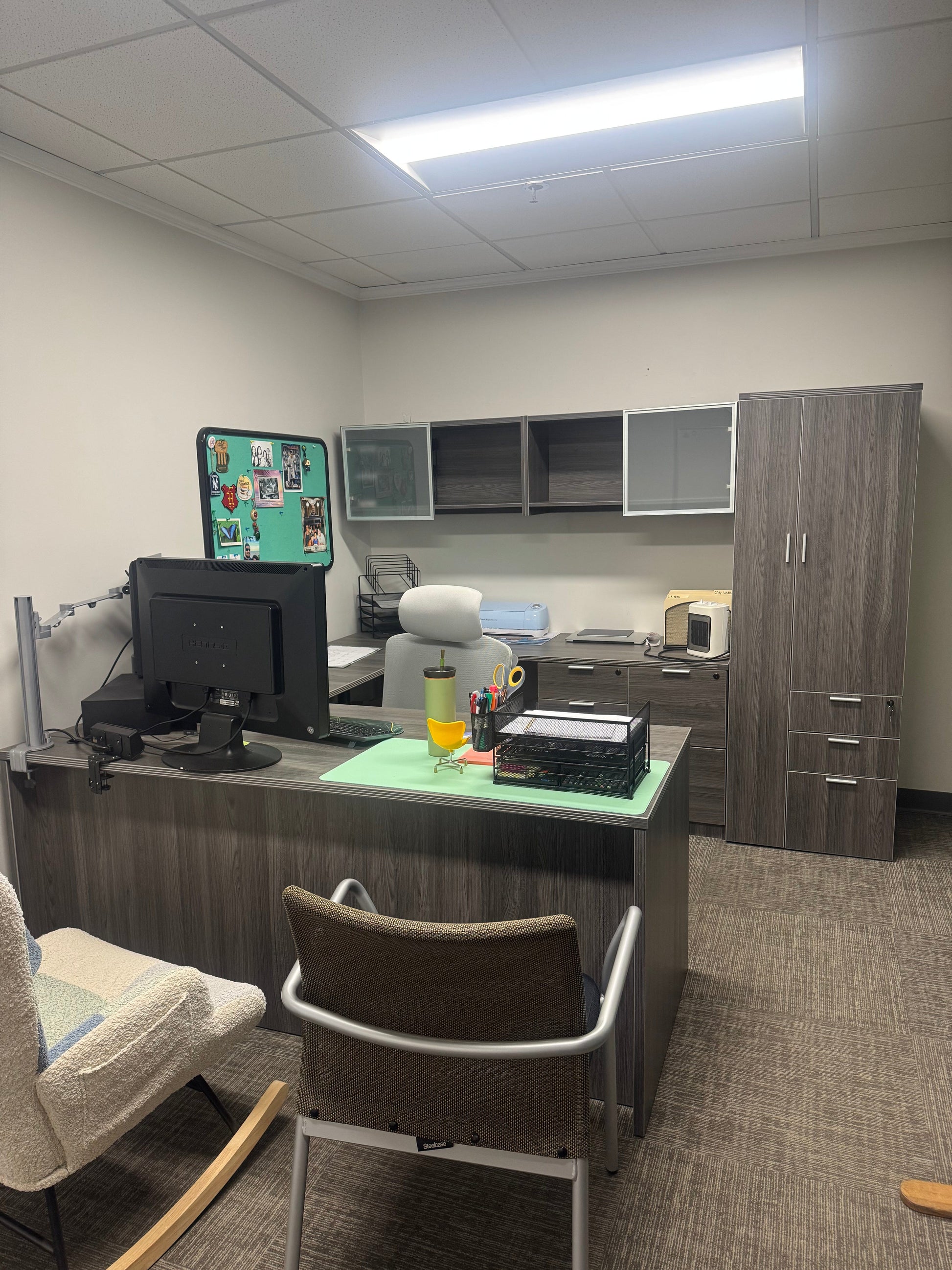 Used Office Suites COMMERCIAL FURNITURE RESOURCE 