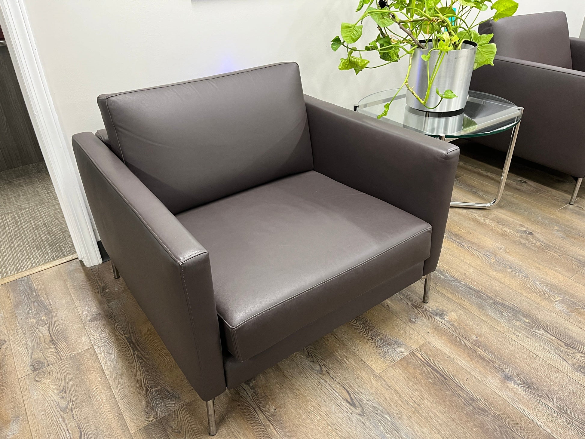 Used Knoll Lounge Commercial Furniture Resource 
