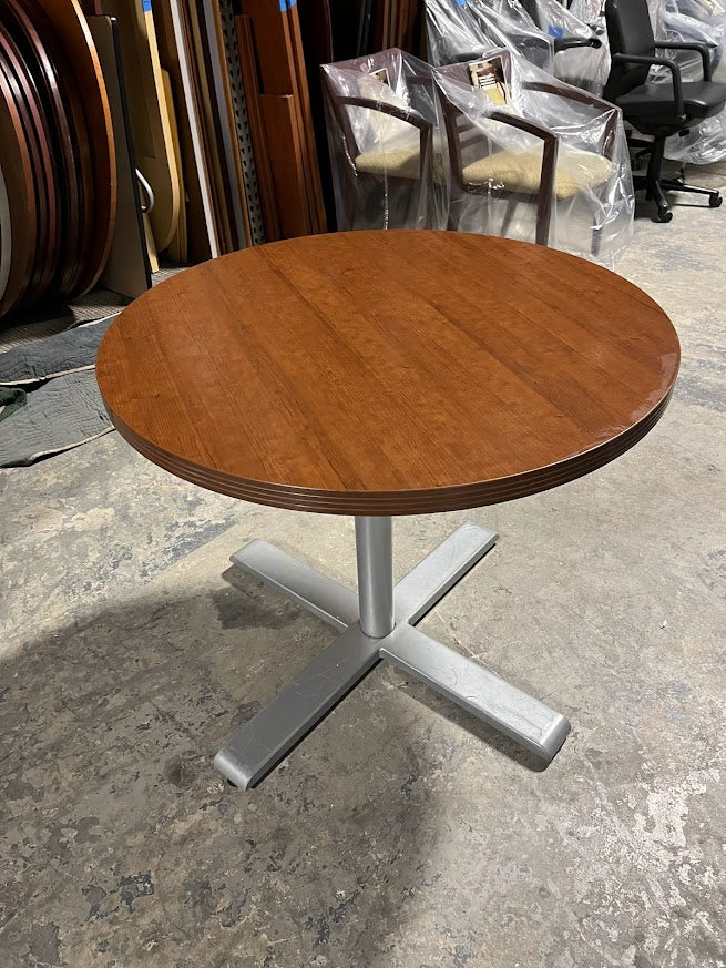 Used 36 In Round Table