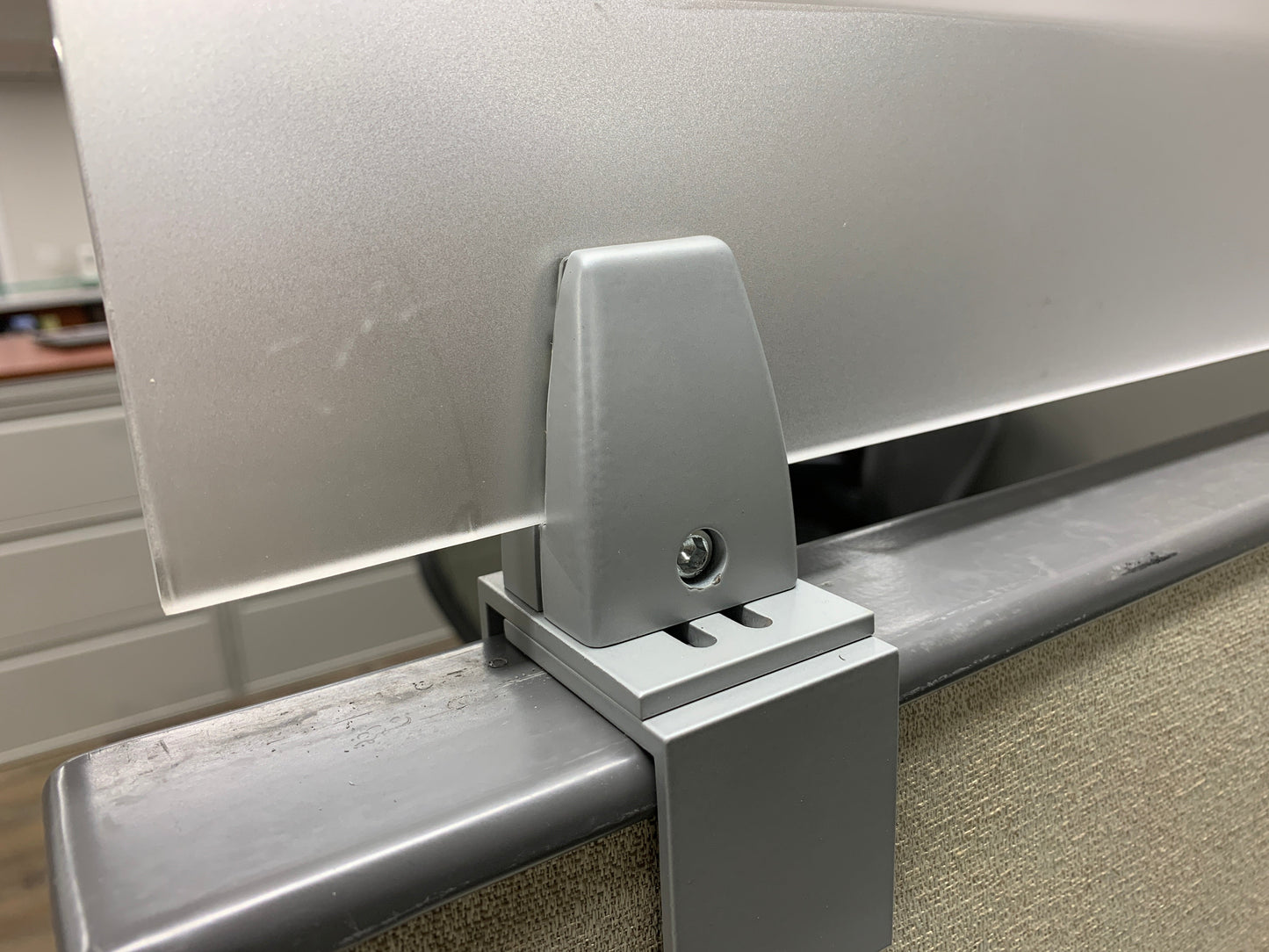 Upmount Supports